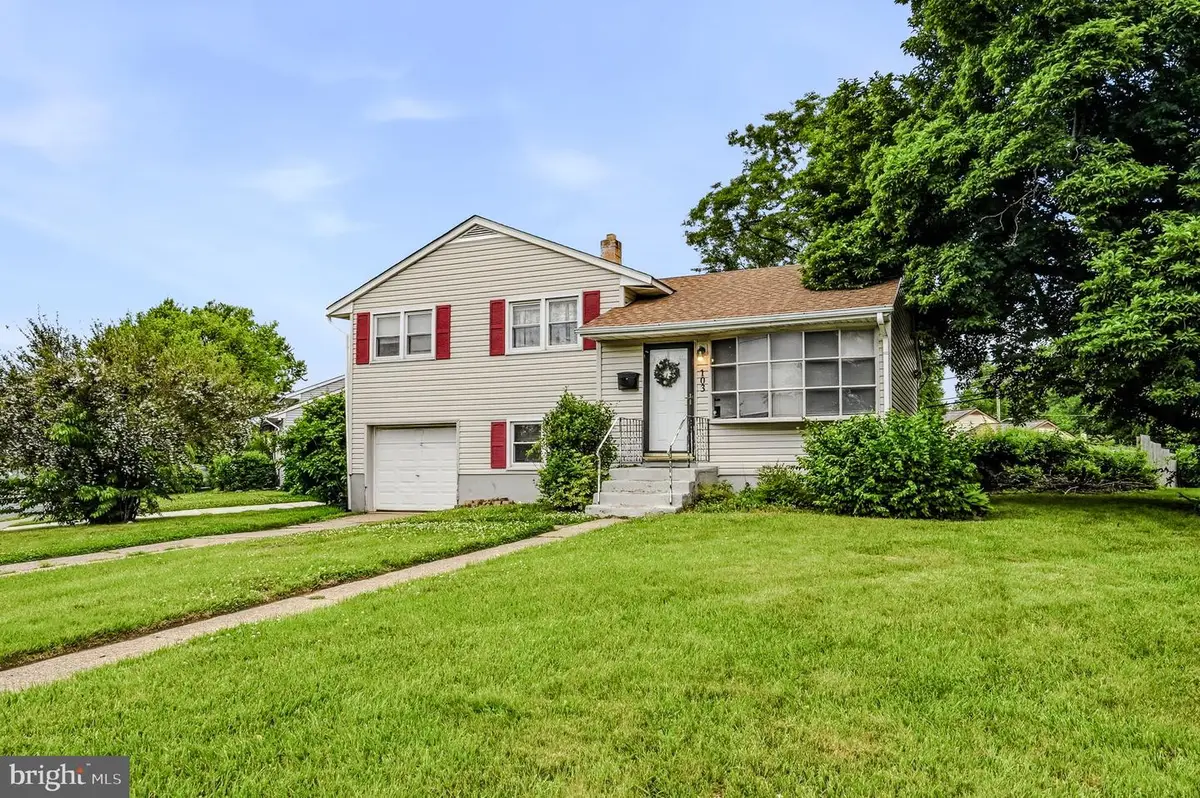 103 Memorial Dr, New Castle, DE 19720 - #1