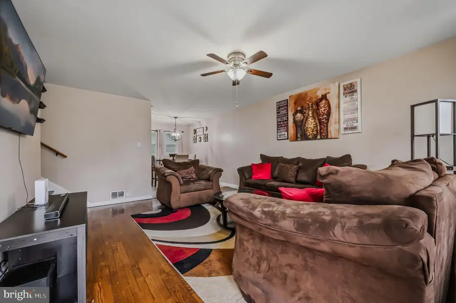 103 Memorial Dr, New Castle, DE 19720 - #2