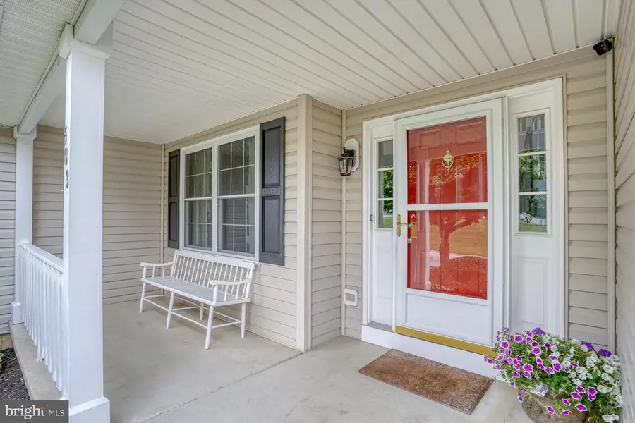503 Umber Ct, Newark, DE 19702 - #2