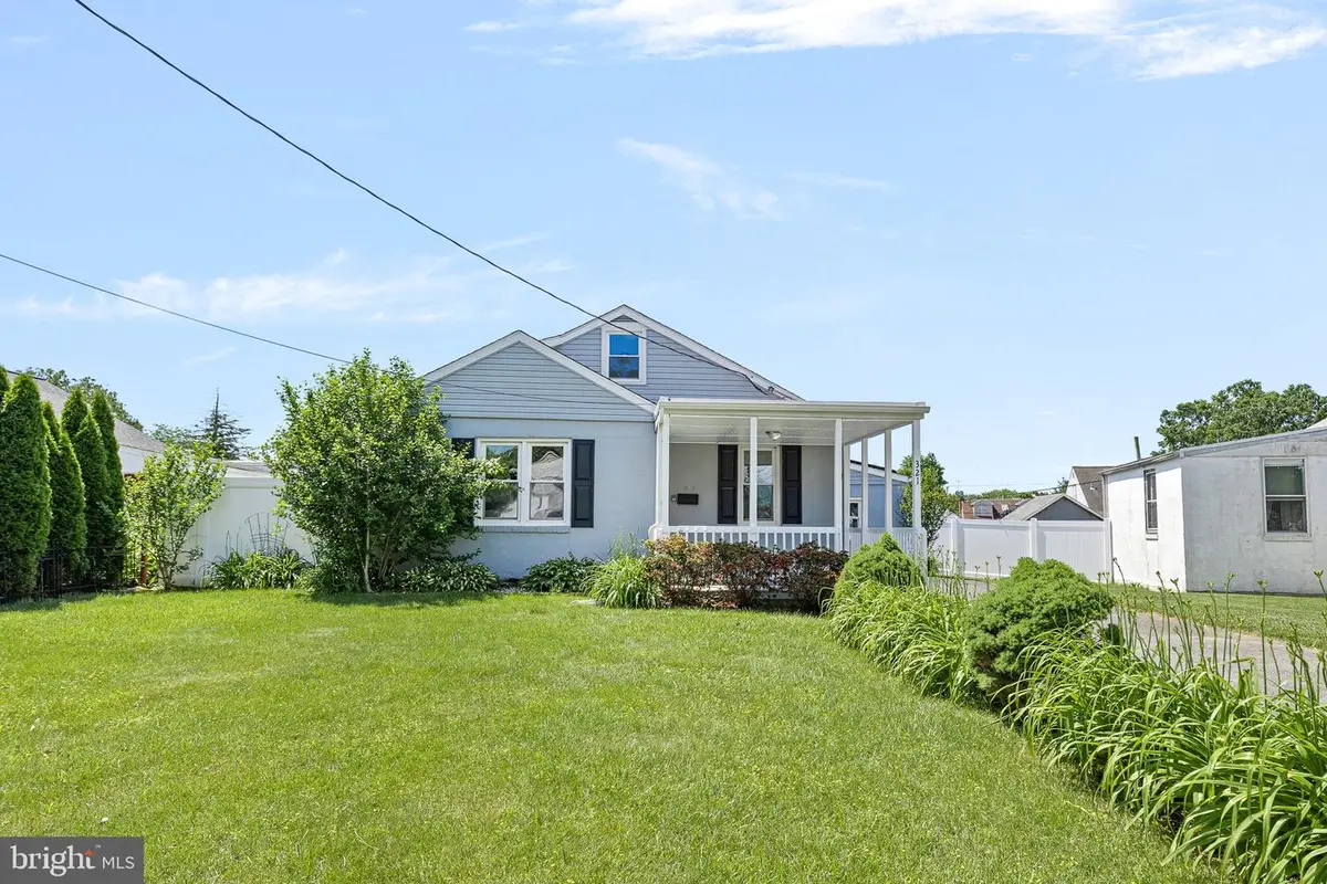 321 W Franklin Ave, New Castle, DE 19720 - #1