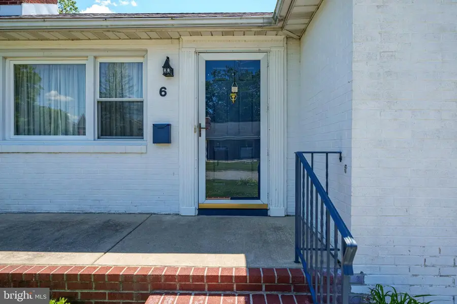 6 Imperial Dr, Wilmington, DE 19805 - #3