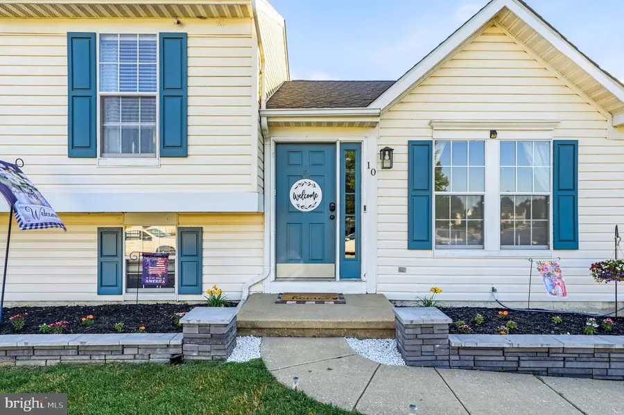 10 W Violette Dr, New Castle, DE 19720 - #2