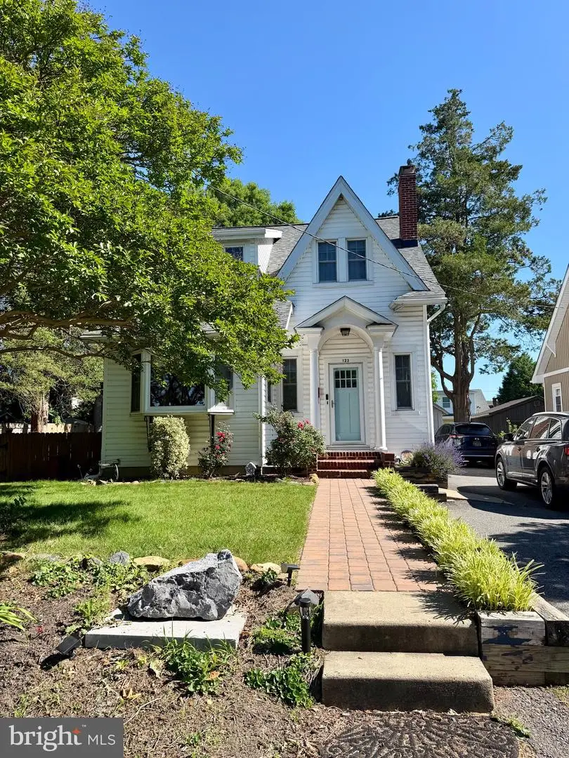 123 Catalpa Ave, Wilmington, DE 19804 - #1