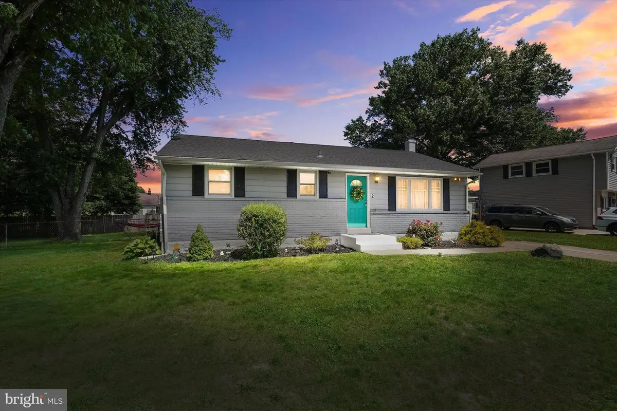 2 Spring Lake Dr, Newark, DE 19711 - #1