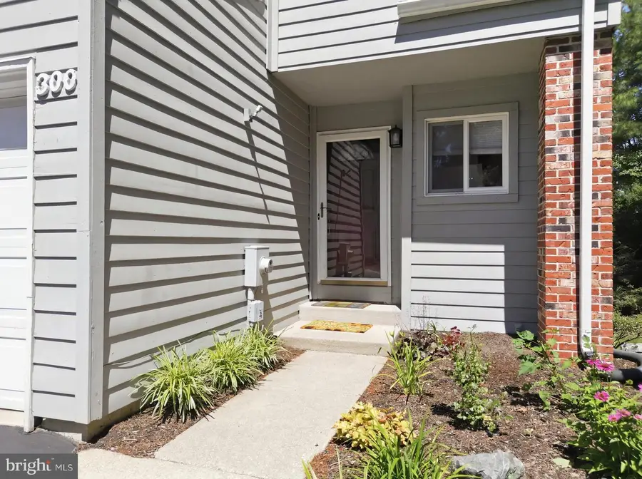 300 Pleasant Knoll Ct, Newark, DE 19711 - #2
