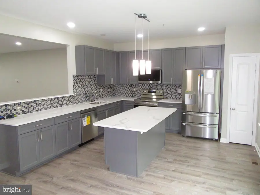 707 S Twin Lakes Blvd, Newark, DE 19711 - #2