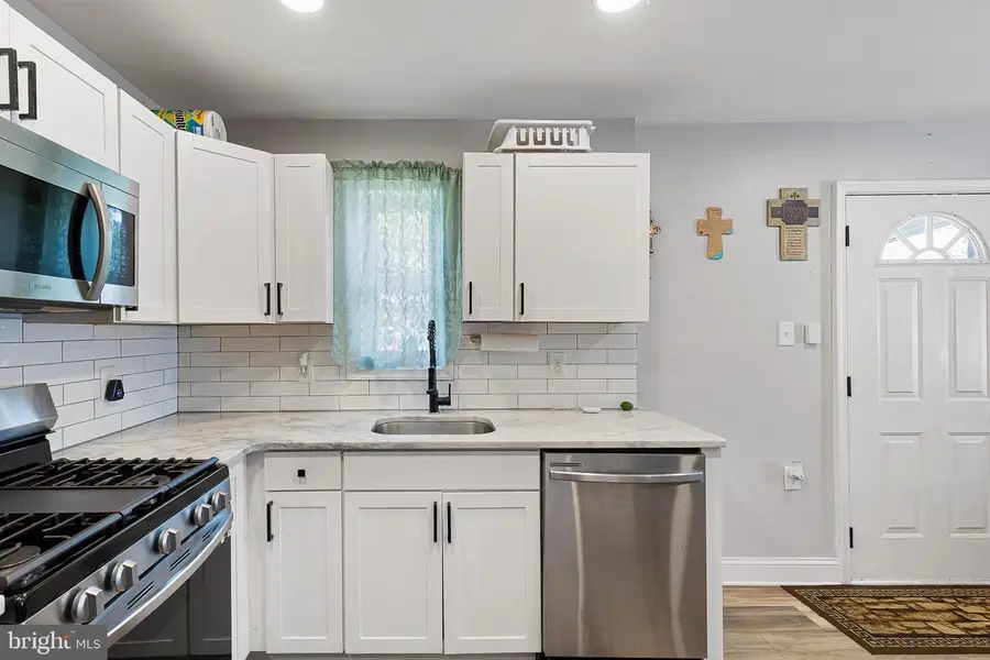 102 Oval Cir, Wilmington, DE 19801 - #3