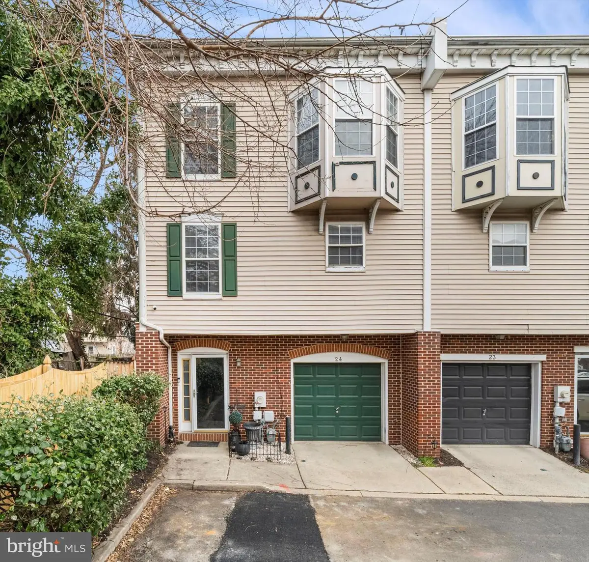 24 W Mccaulley Ct, Wilmington, DE 19801 - #1