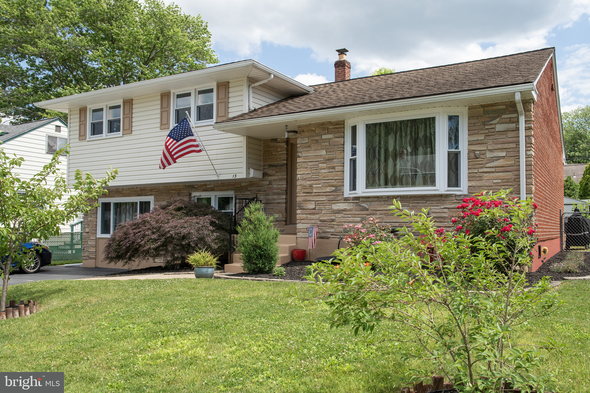 13 Hillcroft Rd, Newark, DE 19711 - #1