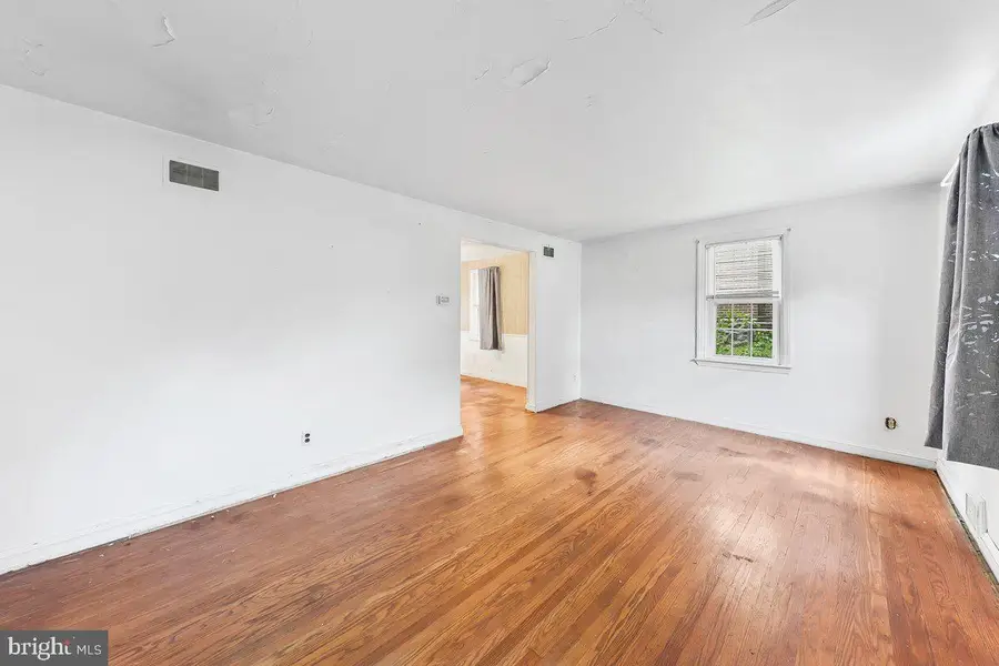 6 N Stuyvesant Dr, Wilmington, DE 19809 - #3