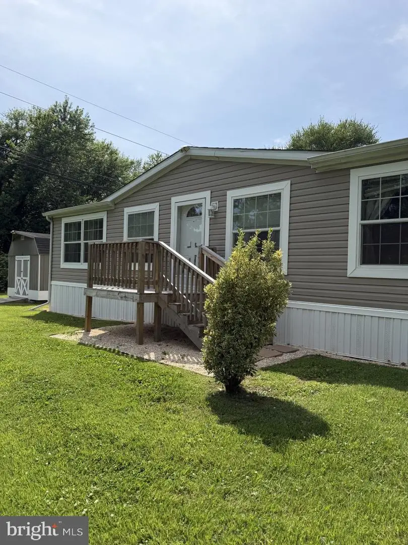 29 N Dragon Dr, Bear, DE 19701 - #1
