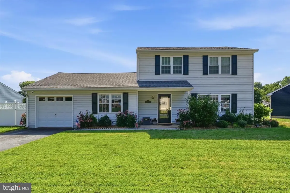 68 E Shady Dr, Newark, DE 19713 - #1