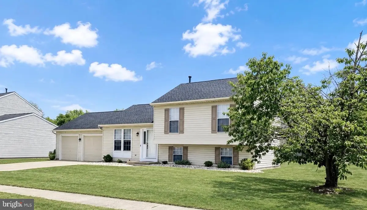 112 Ermine Dr, New Castle, DE 19720 - #1