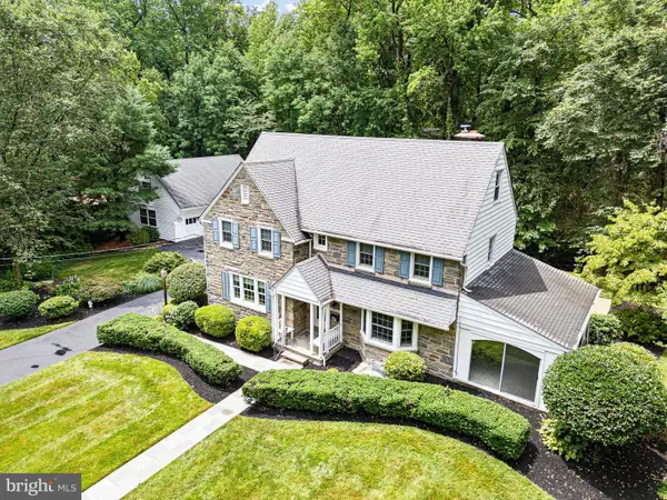 2010 Woodbrook Dr, WILMINGTON, DE 19810
