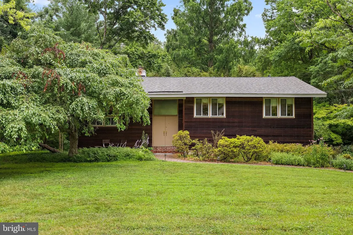 3307 Heritage Dr, Wilmington, DE 19808 - #1