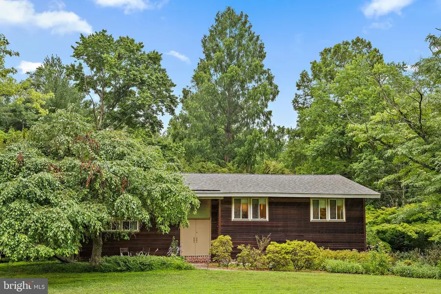3307 Heritage Dr, Wilmington, DE 19808 - #2