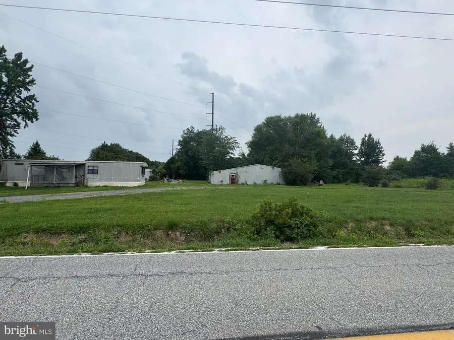576 Flemings Landing Rd, Townsend, DE 19734 - #2