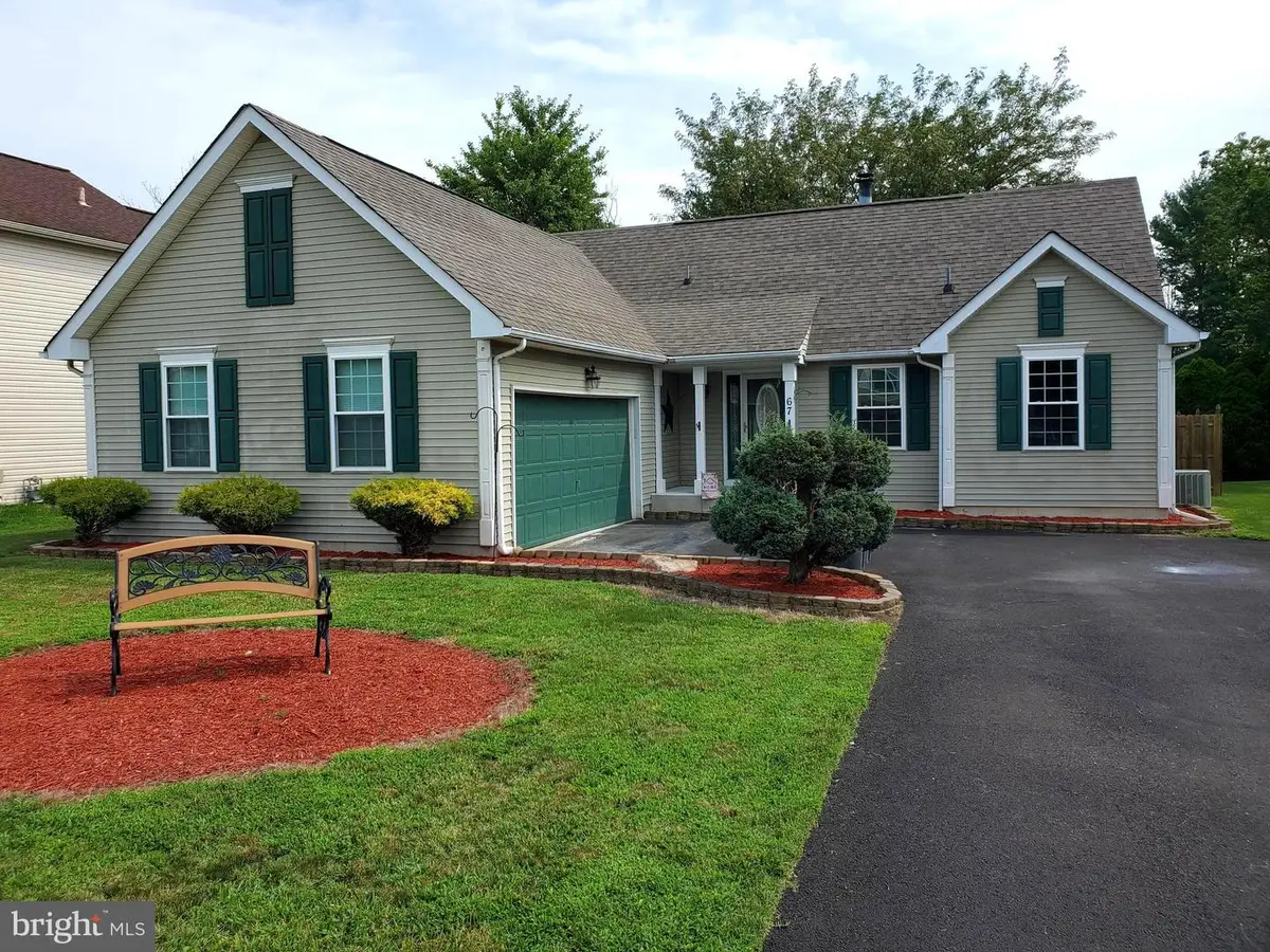 67 Charles Dr, New Castle, DE 19720 - #1