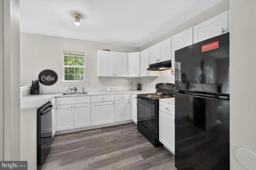 261 Mansion Pkwy, New Castle, DE 19720 - #2