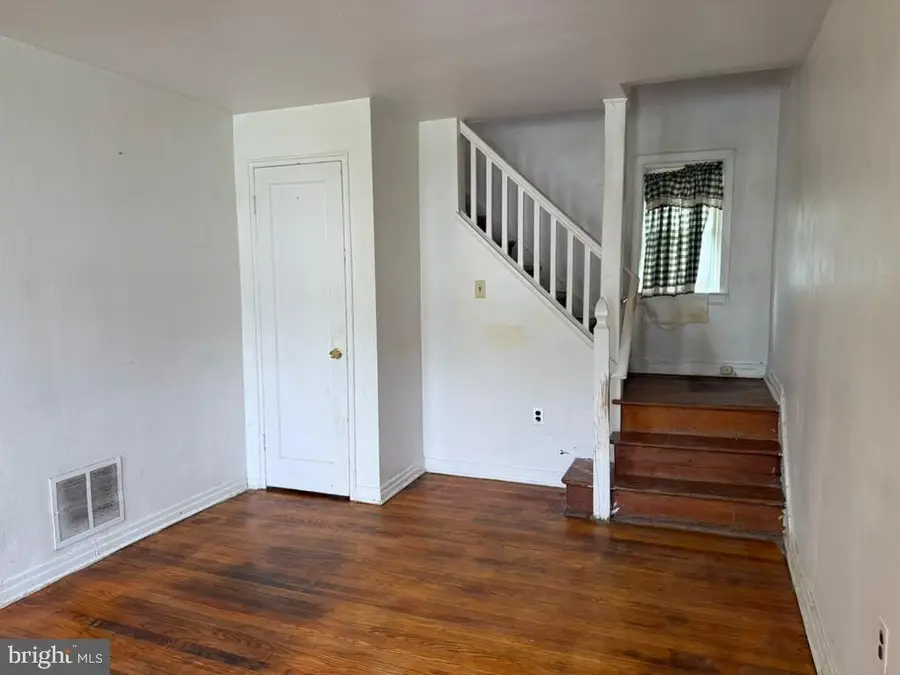 1302 Cypress Ave, Wilmington, DE 19805 - #3
