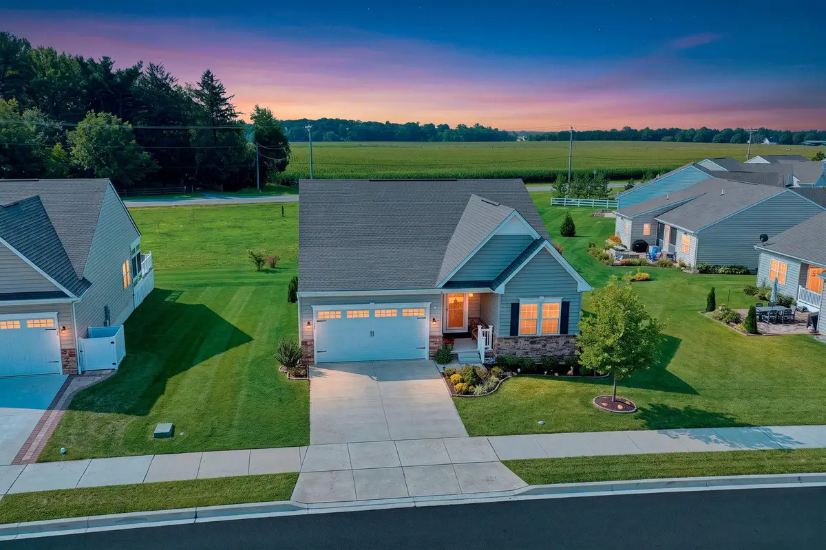 272 Anglesey Dr, Middletown, DE 19709 - #1