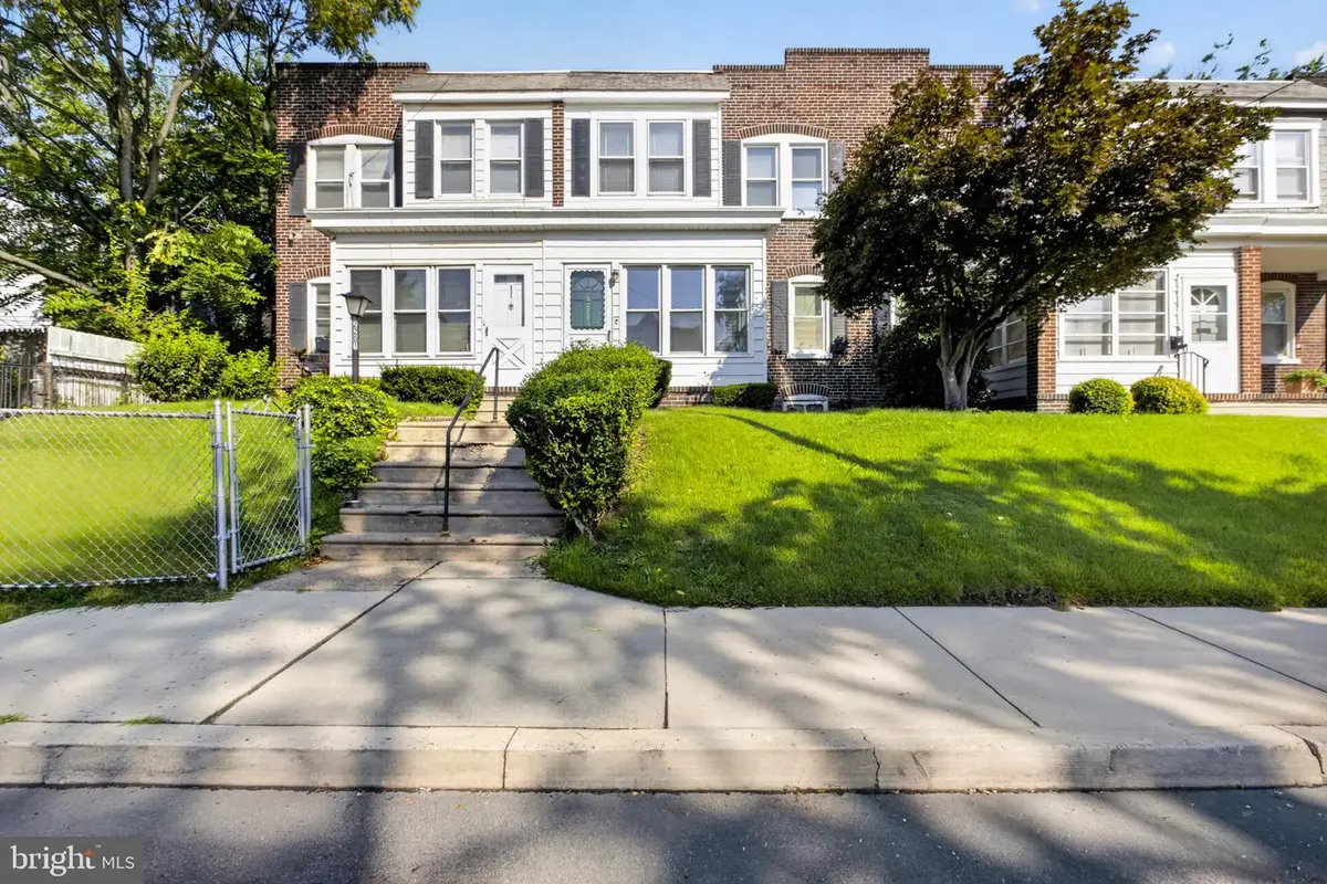 2203 N Spruce St, Wilmington, DE 19802 - #1