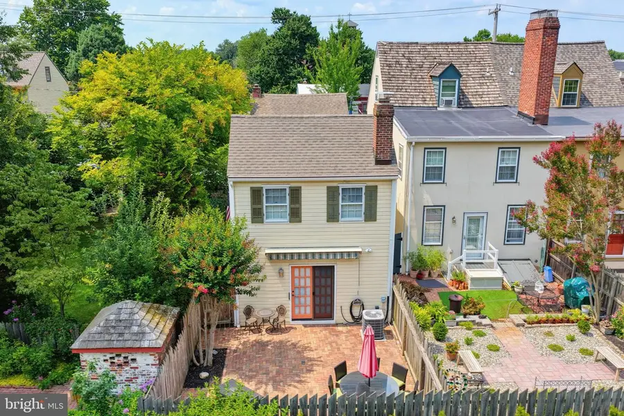 39 E 4th St, New Castle, DE 19720 - #3