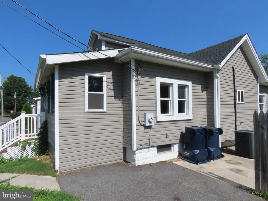 201 Glenrich Ave, Wilmington, DE 19804 - #2