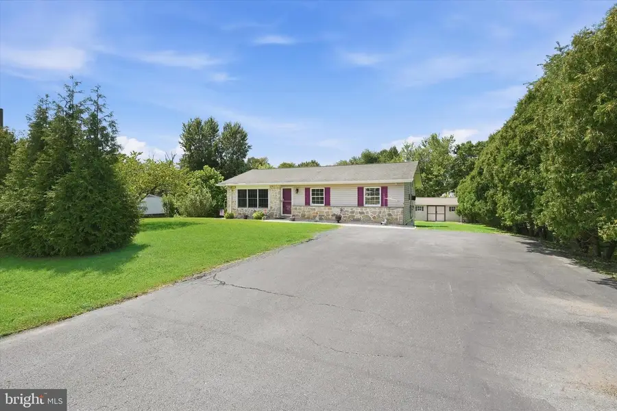 1113 S Dupont Hwy, New Castle, DE 19720 - #2