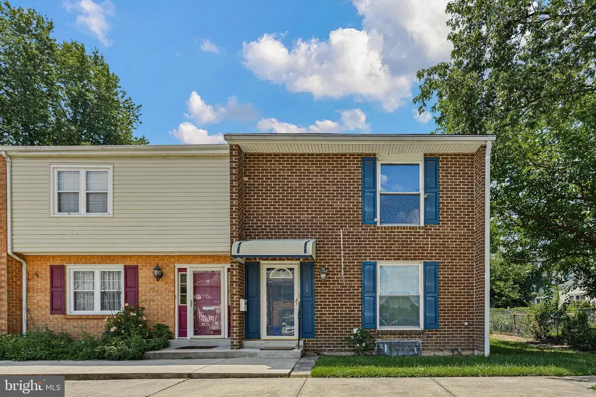 323 E Edgewater Way, Newark, DE 19702 - #1