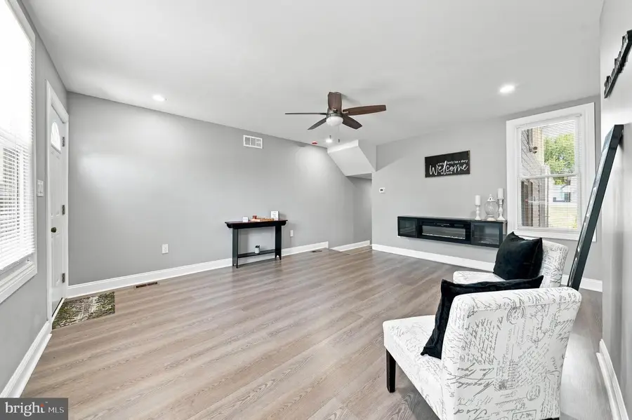 1205 Oak St, Wilmington, DE 19805 - #3