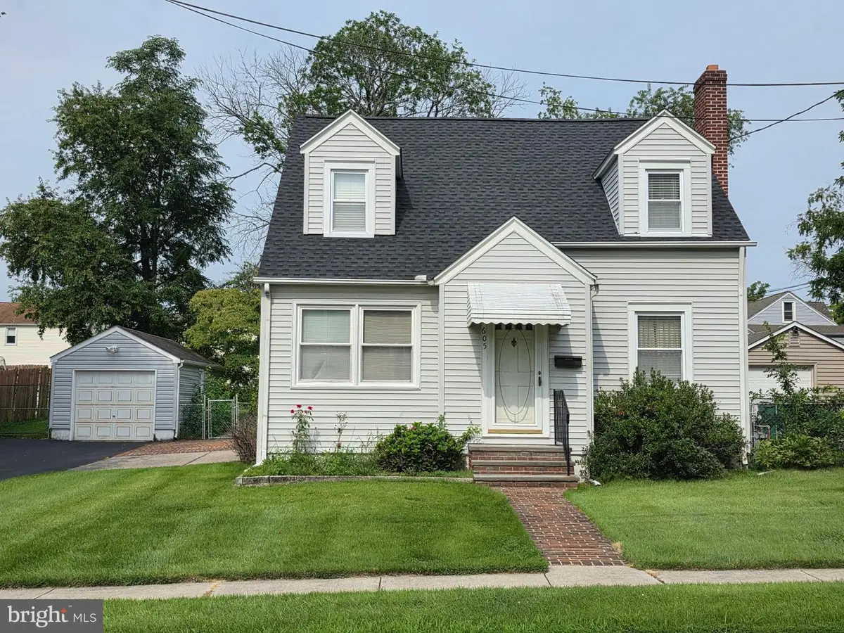 605 Overland Ave, Wilmington, DE 19804 - #1