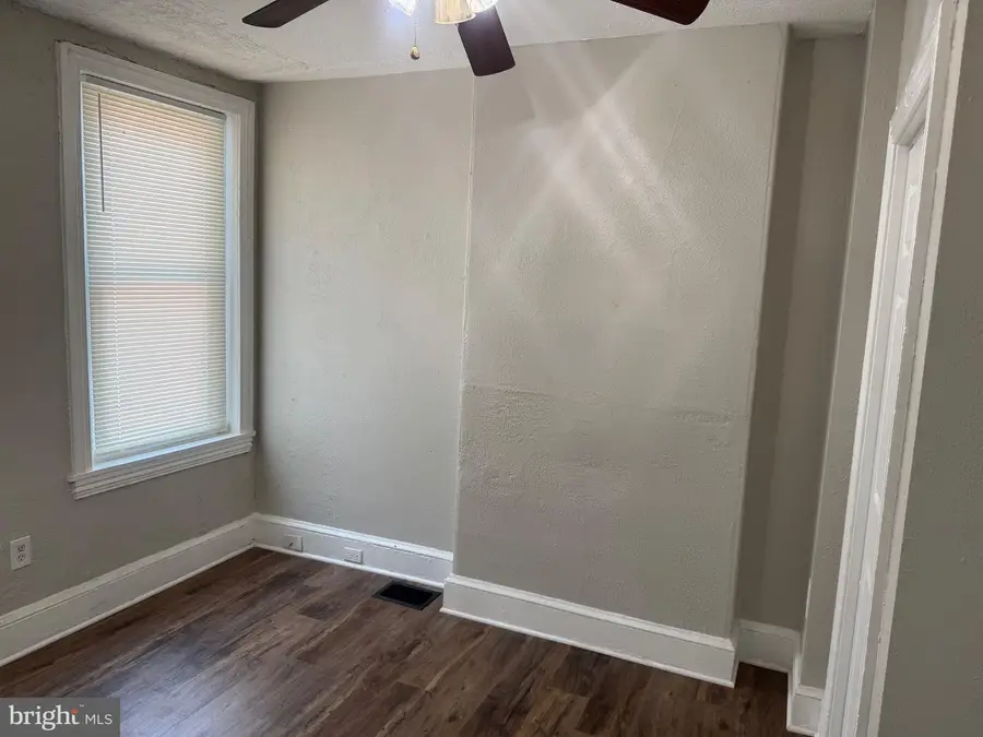 1300 W 5th St, Wilmington, DE 19805 - #2