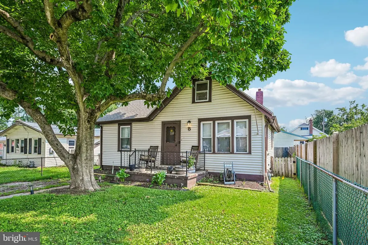 5 Frazier Ave, New Castle, DE 19720 - #1