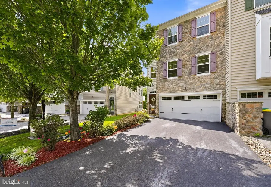 325 Latrobe Dr, Newark, DE 19702 - #3