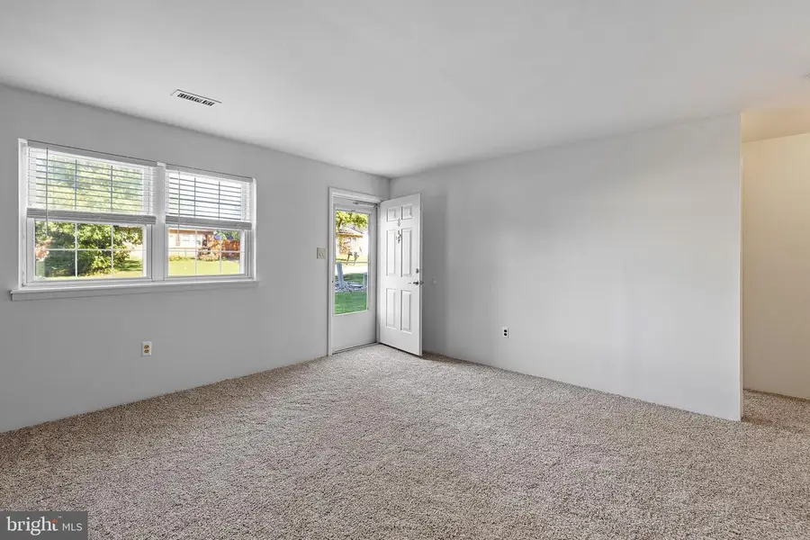 8 Mozart Way, Newark, DE 19702 - #2