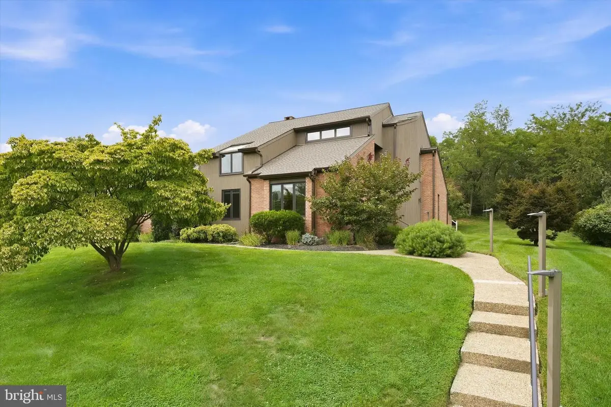 24 Downs Dr, Wilmington, DE 19807 - #1