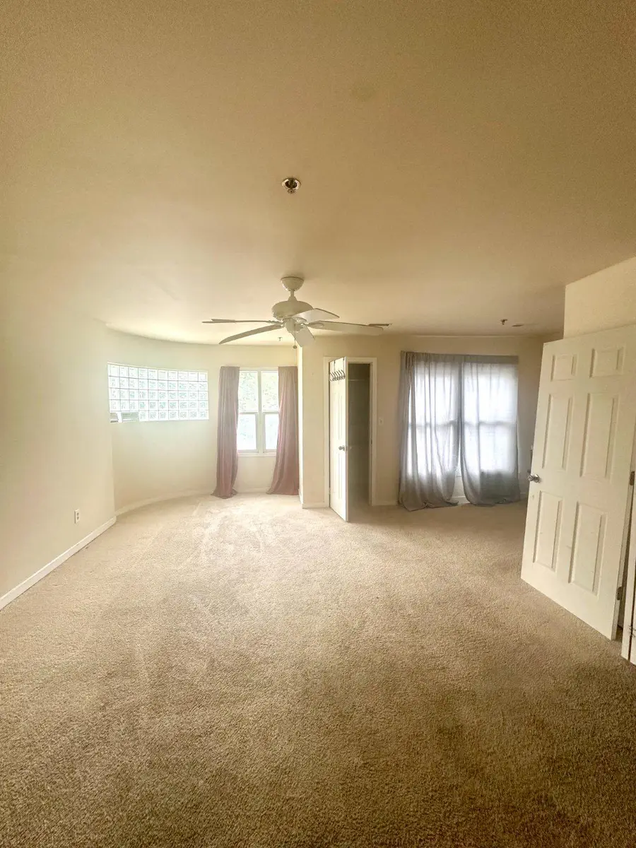 5211 Le Parc Dr #6, Wilmington, DE 19809 - #3