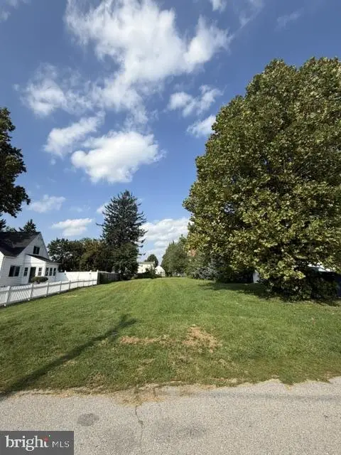 5 Central Ave, New Castle, DE 19720 - #1
