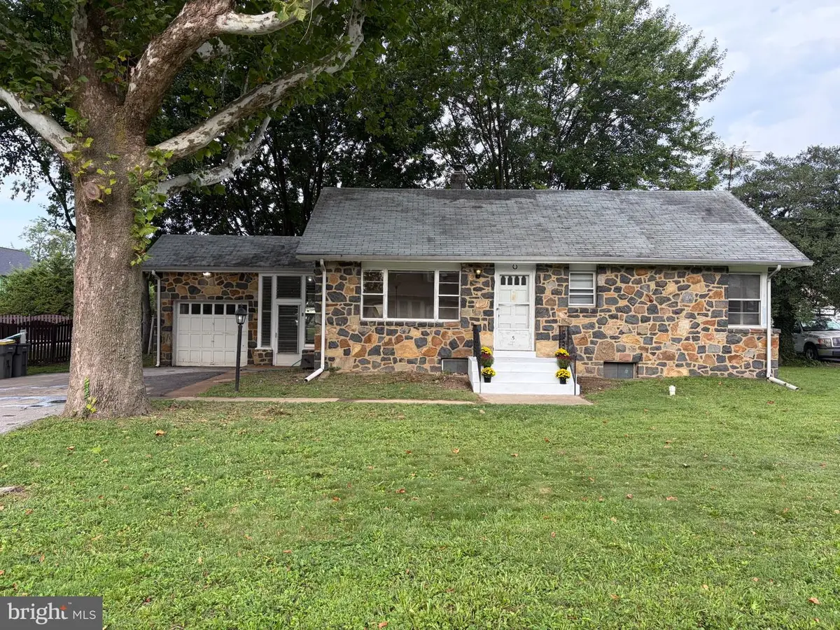 5 Catherine St, New Castle, DE 19720 - #1