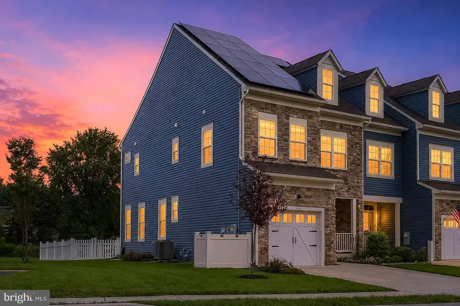 206 Grove View Dr, Hockessin, DE 19707 - #2