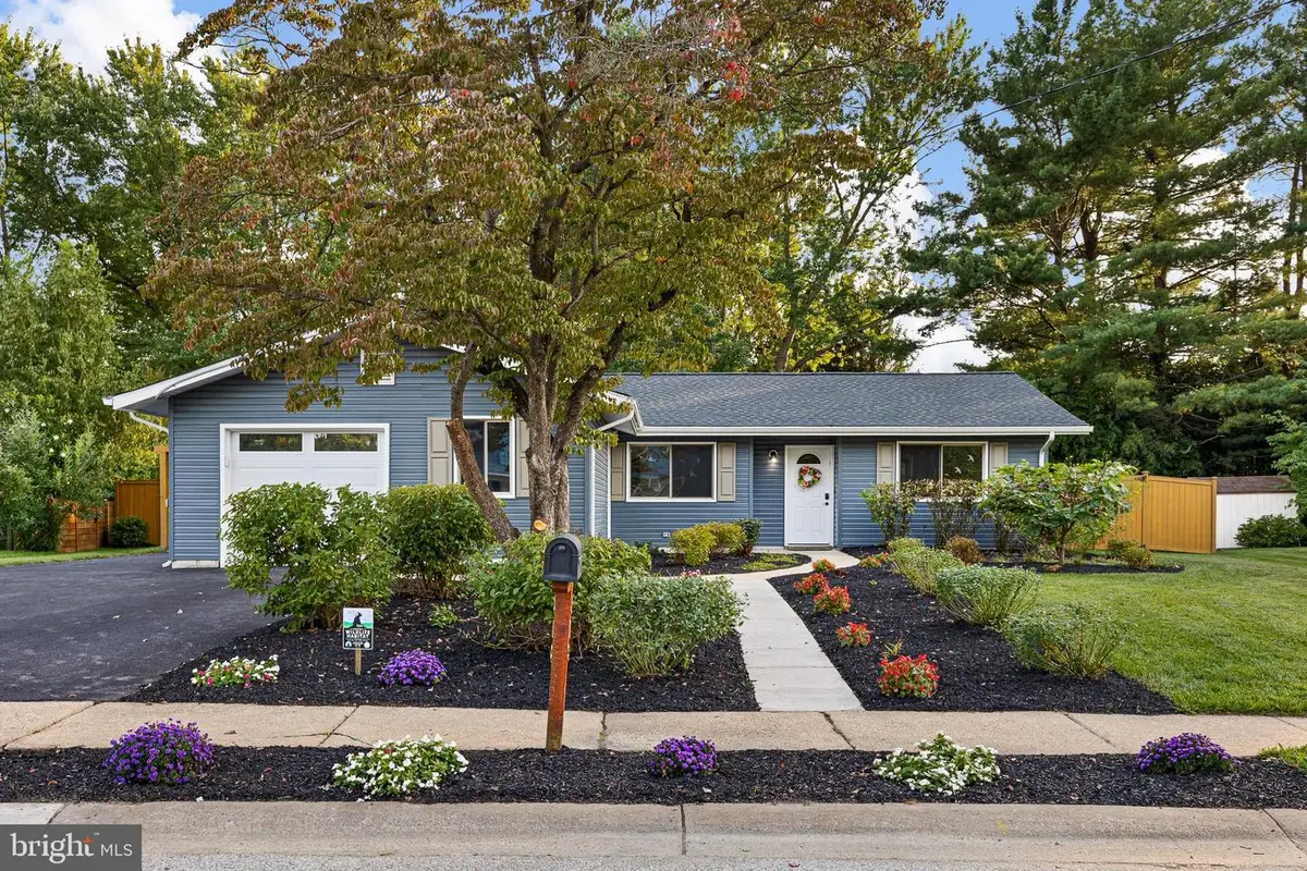 818 Bradford Ln, Newark, DE 19711 - #1