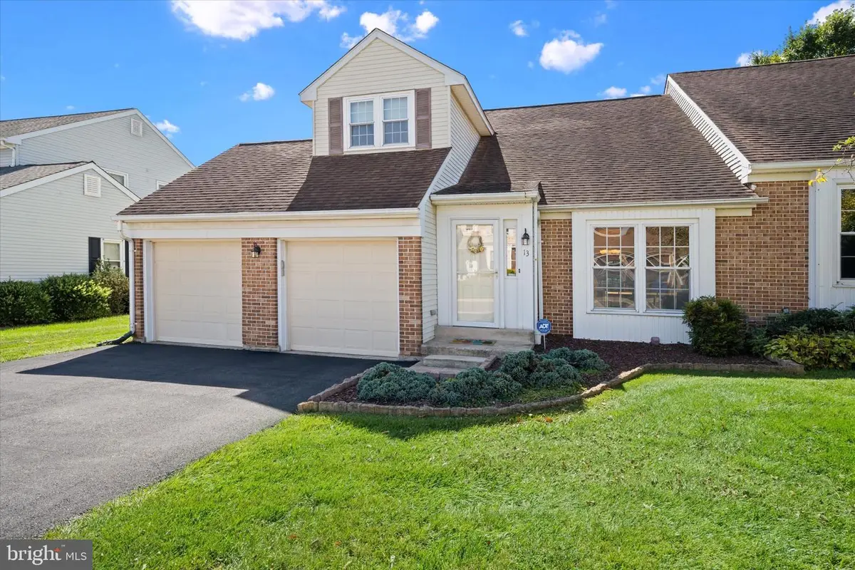 13 Green Meadow Ct, Newark, DE 19711 - #1