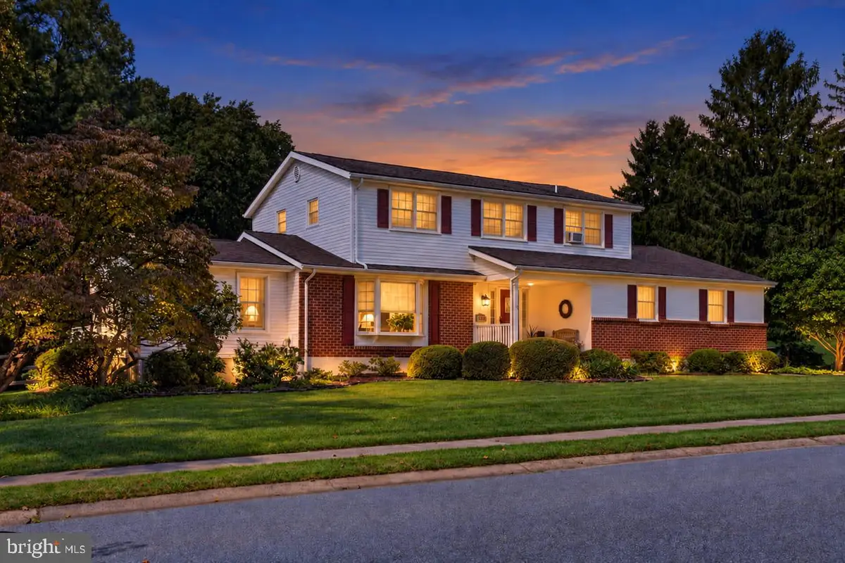821 N Country Club Dr, Newark, DE 19711 - #1