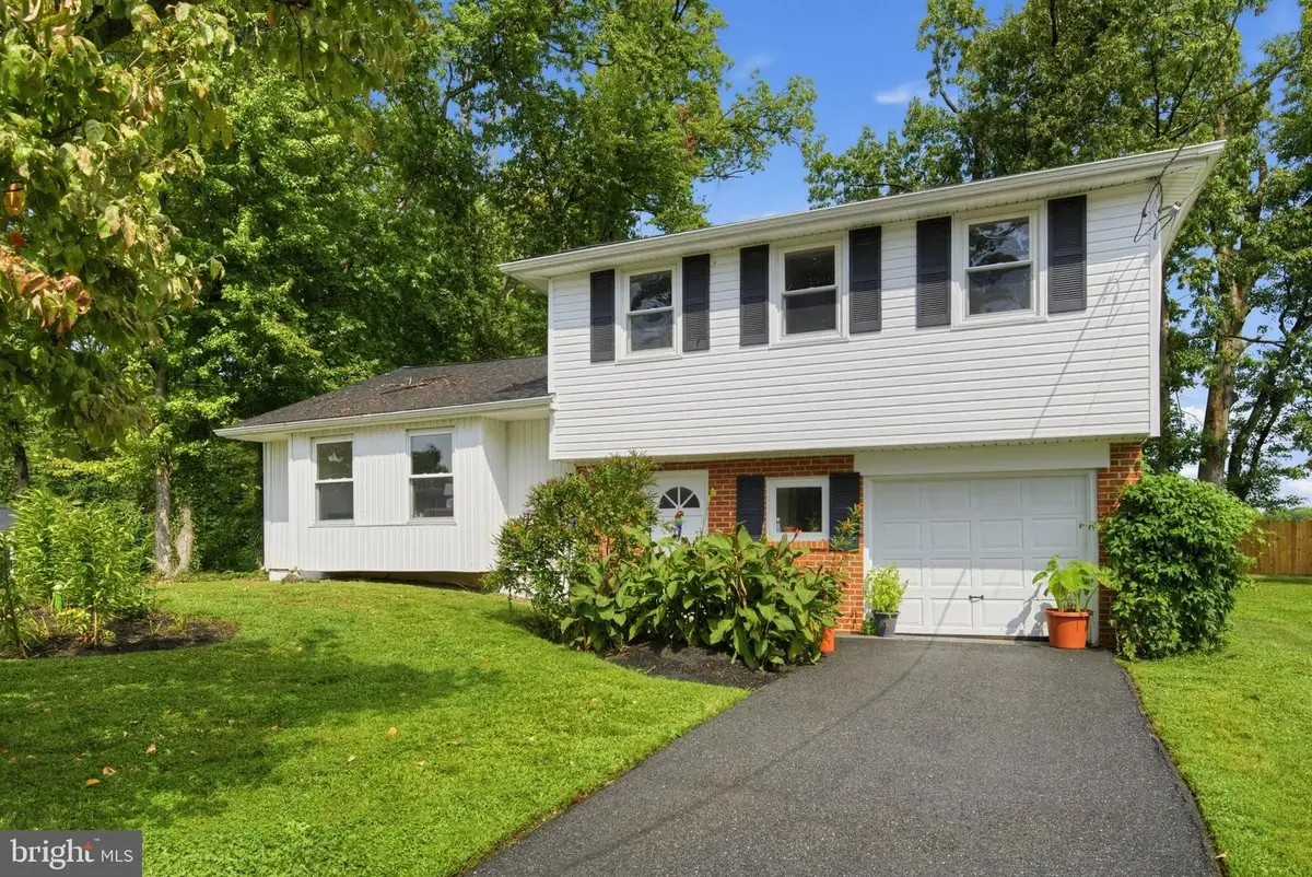 37 E Cherokee Dr, Newark, DE 19713 - #1
