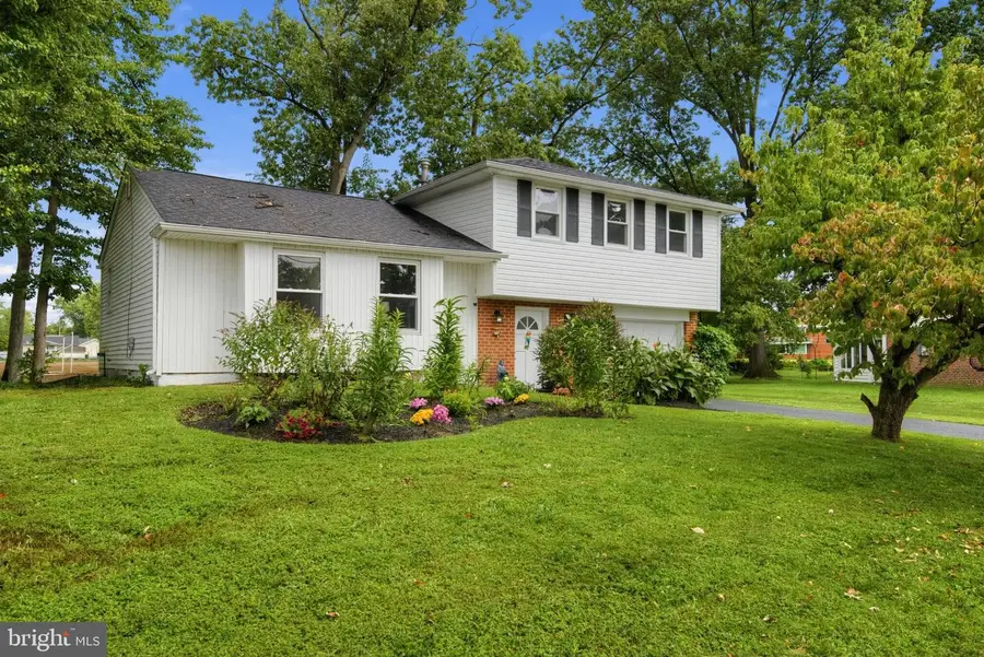 37 E Cherokee Dr, Newark, DE 19713 - #2