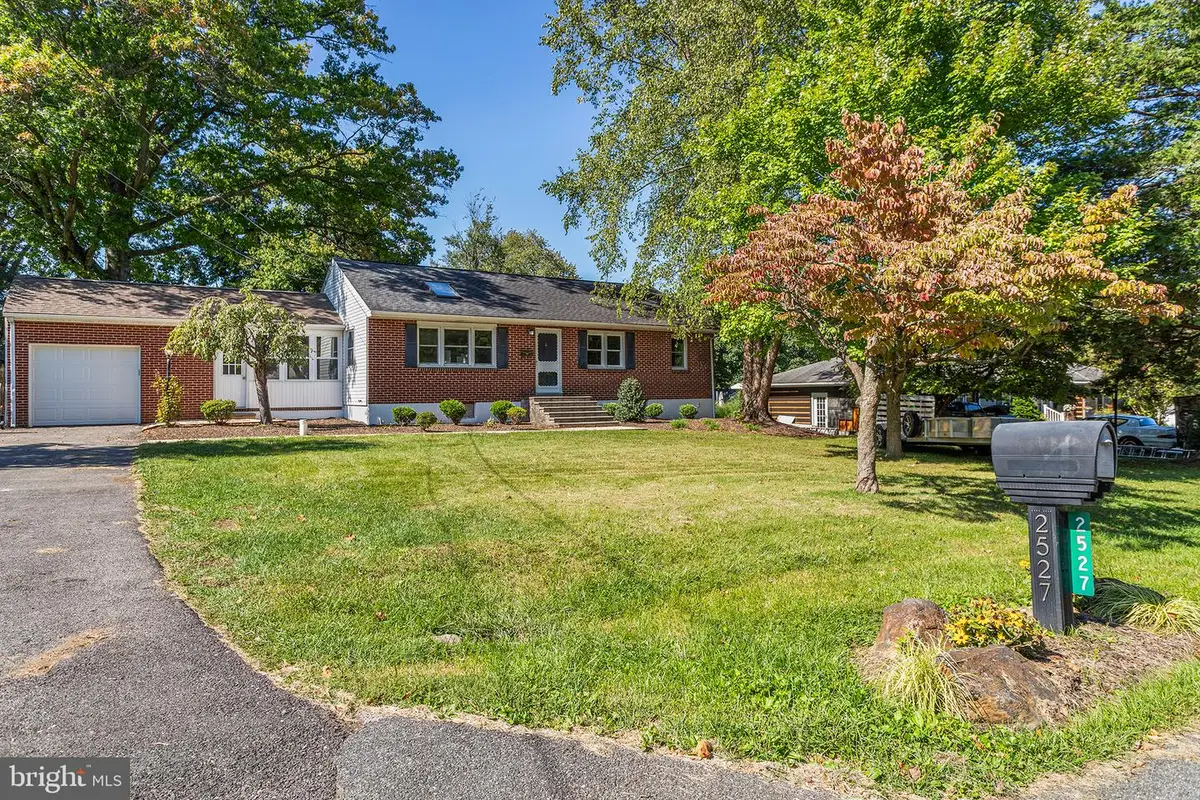2527 Veterans Dr, Wilmington, DE 19810 - #1