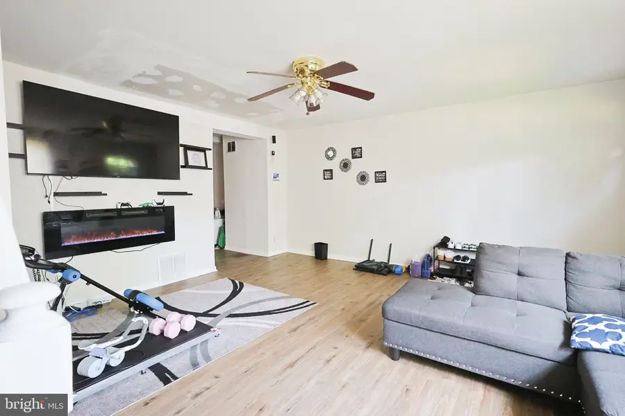 3061 W Court Ave, Claymont, DE 19703 - #3