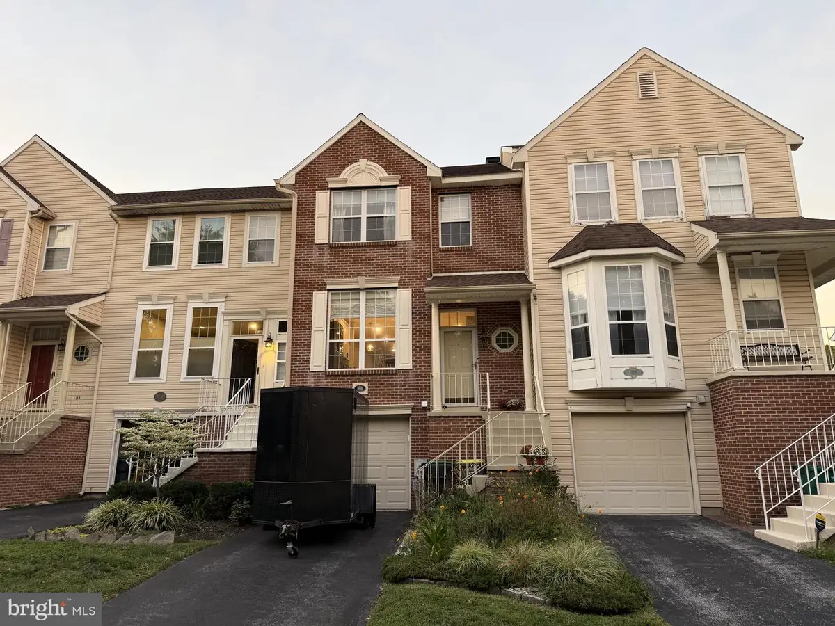 908 Waterford Ln, Wilmington, DE 19808 - #1