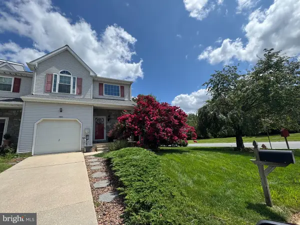 102 Shinn Cir, WILMINGTON, DE 19808